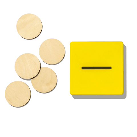 Spaarpotdeksel en houten munten